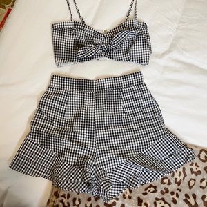 FOREVER 21 two piece short set